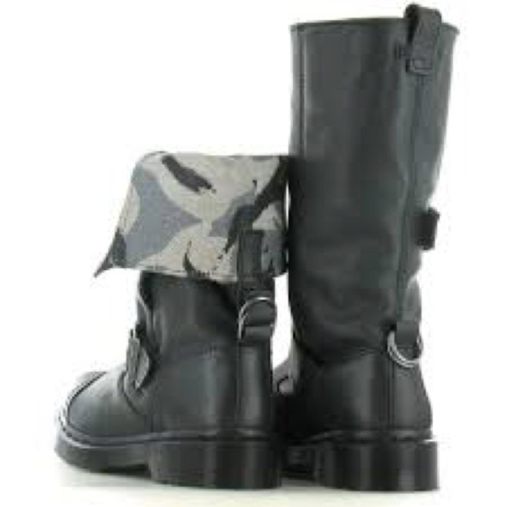 Doc Marten’s Mid Rise Black Camo Moto Boots